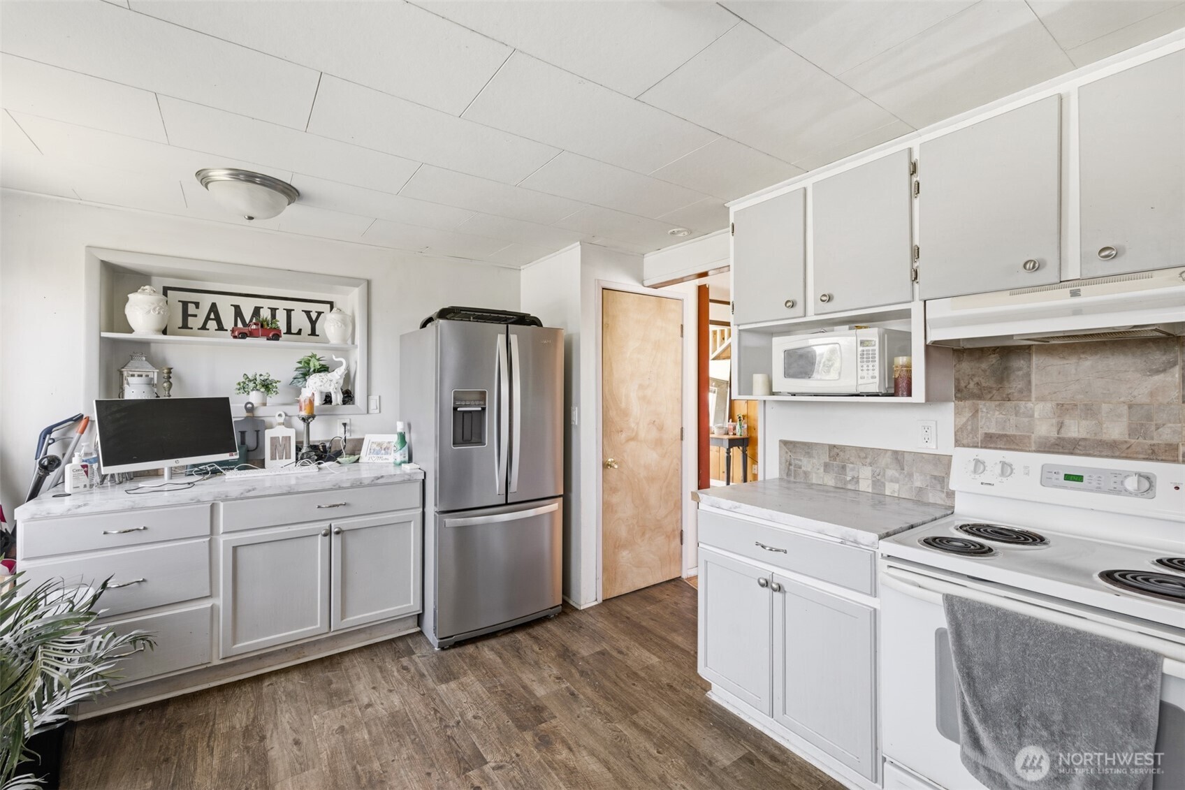 905 W 11th Street , Port Angeles, WA 98363