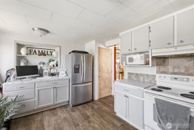 905 W 11th Street , Port Angeles, WA 98363 - Photo 10