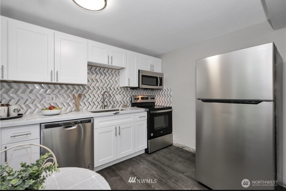 1511 N 10th Street #A, Tacoma, WA 98403