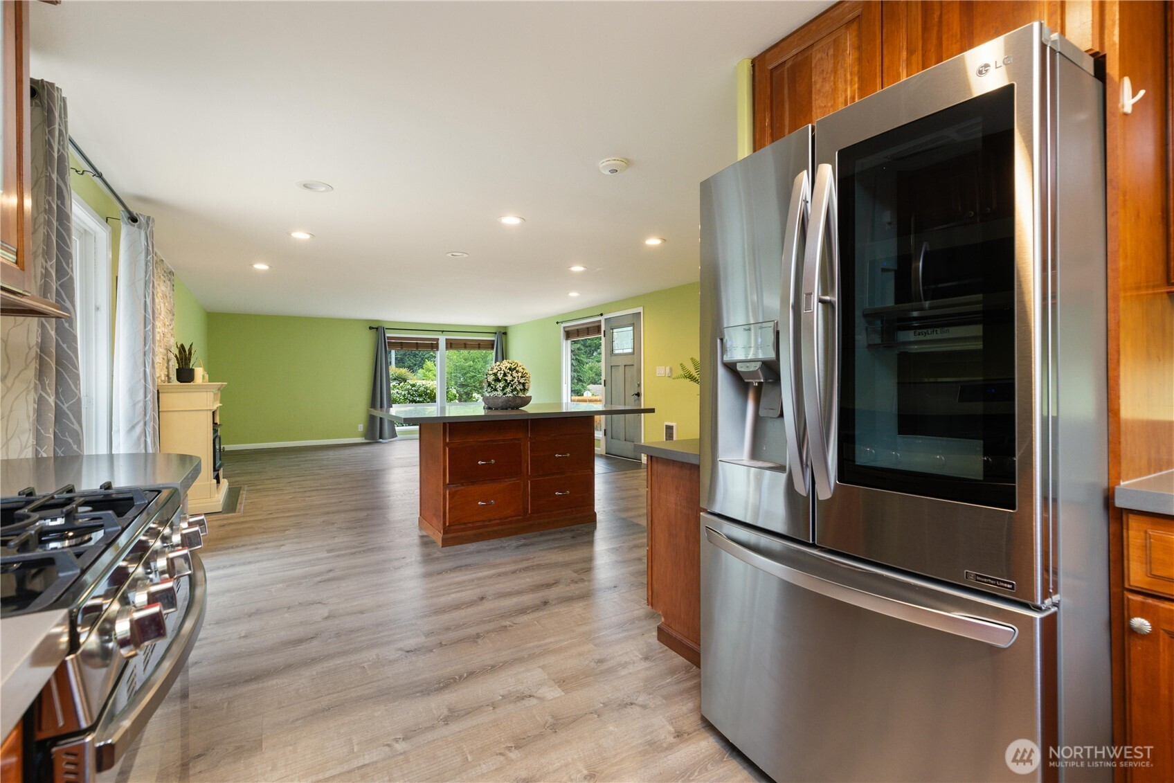 1520 143rd Avenue SE #98007, Bellevue, WA 98007