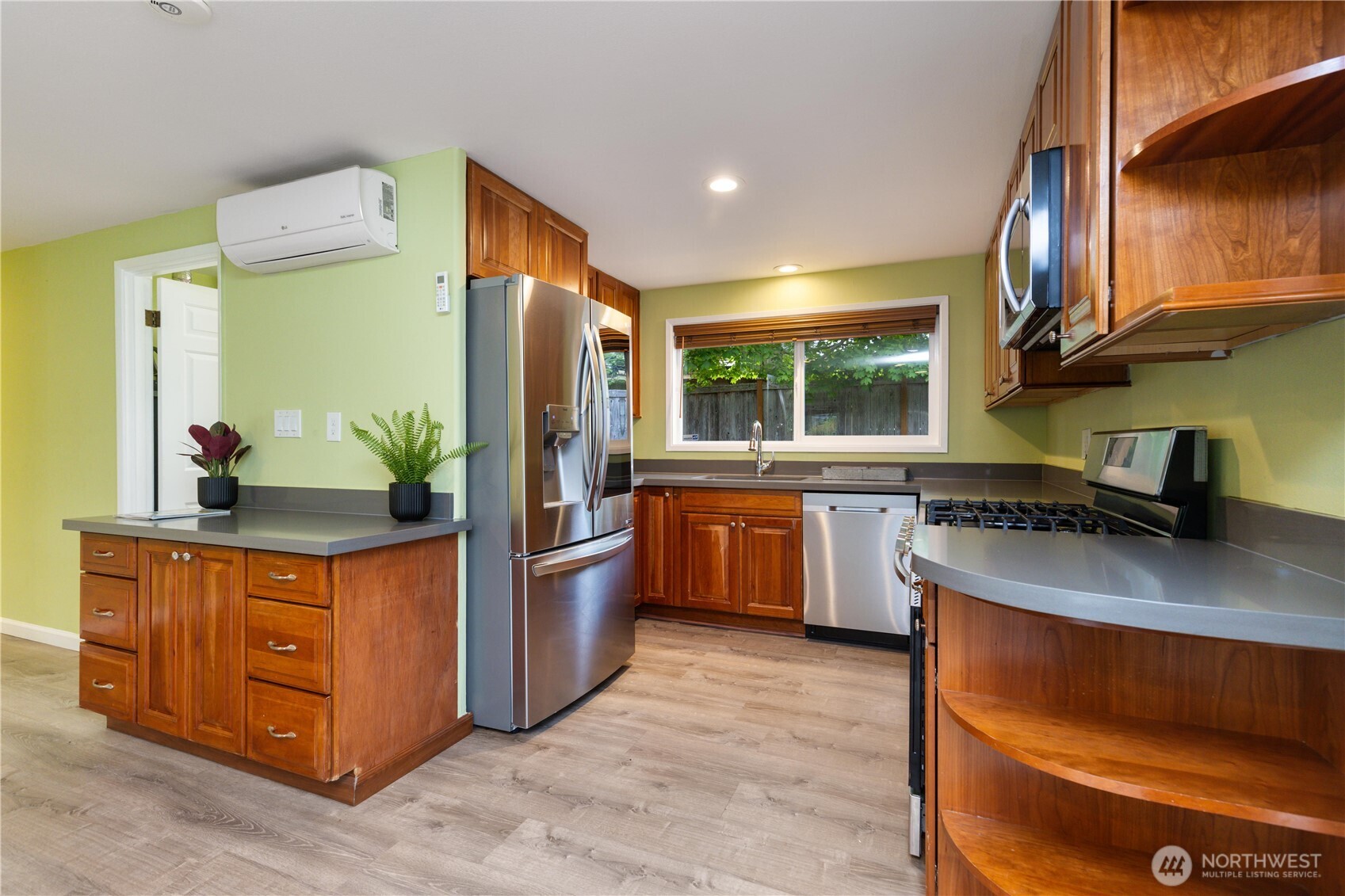 1520 143rd Avenue SE #98007, Bellevue, WA 98007
