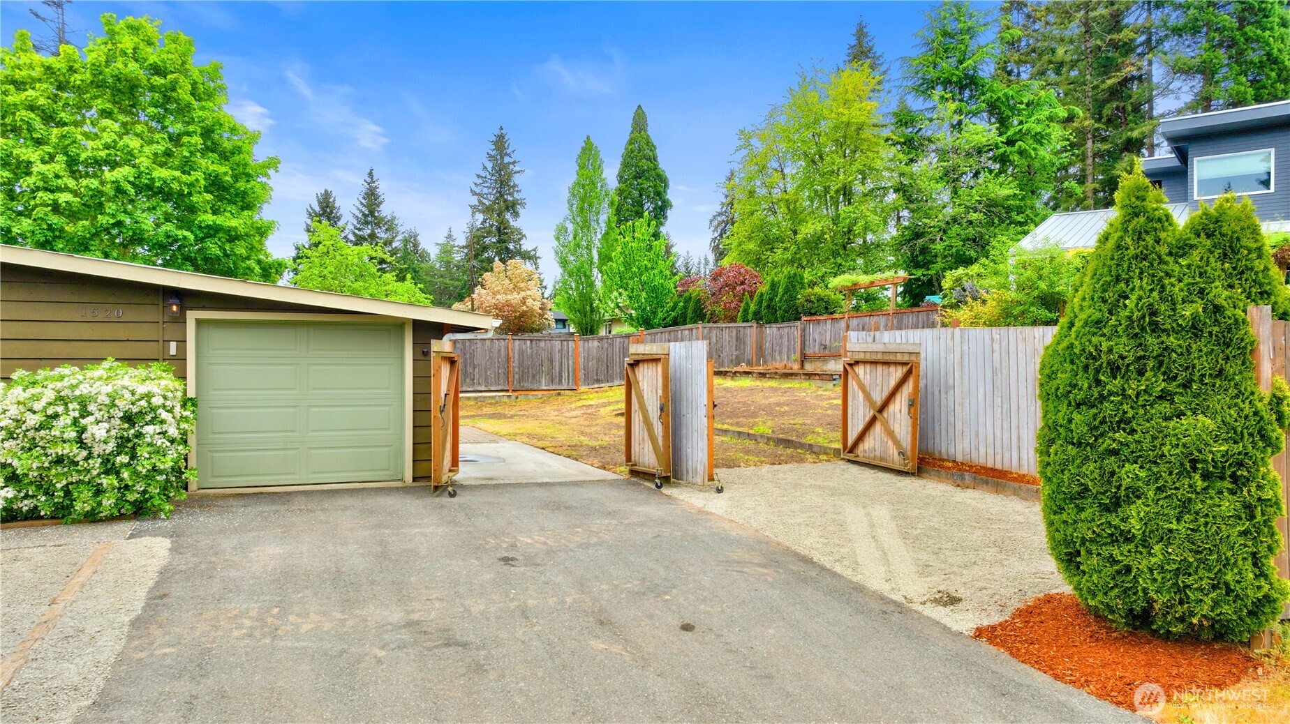 1520 143rd Avenue SE #98007, Bellevue, WA 98007