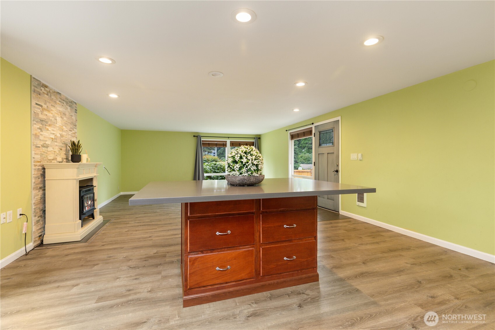 1520 143rd Avenue SE #98007, Bellevue, WA 98007