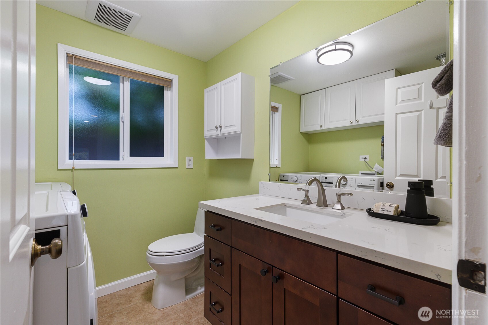 1520 143rd Avenue SE #98007, Bellevue, WA 98007
