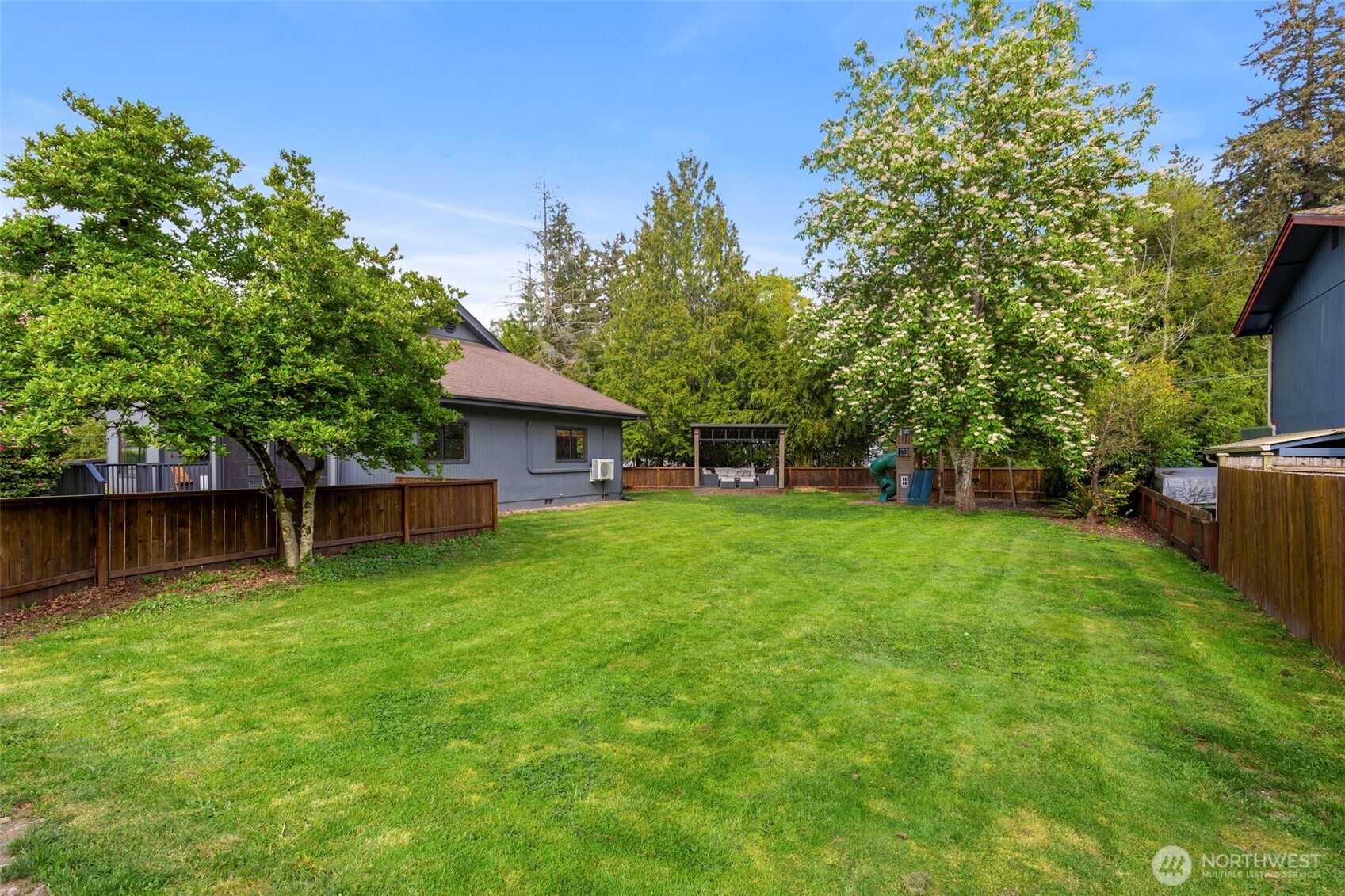 26120 220th Avenue SE, Maple Valley, WA 98038
