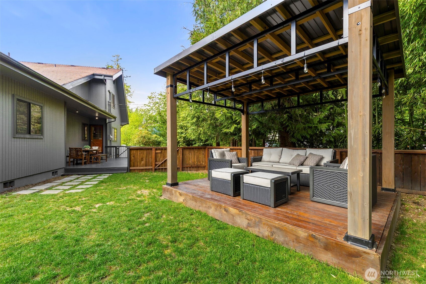 26120 220th Avenue SE, Maple Valley, WA 98038