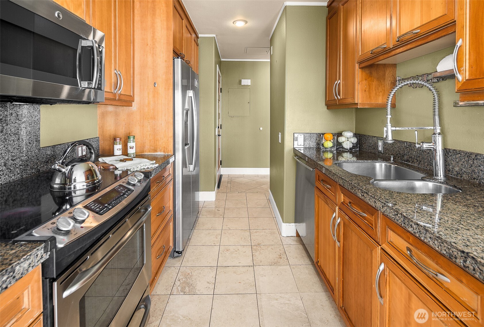 6401 Lake WA Blvd NE #308, Kirkland, WA 98033