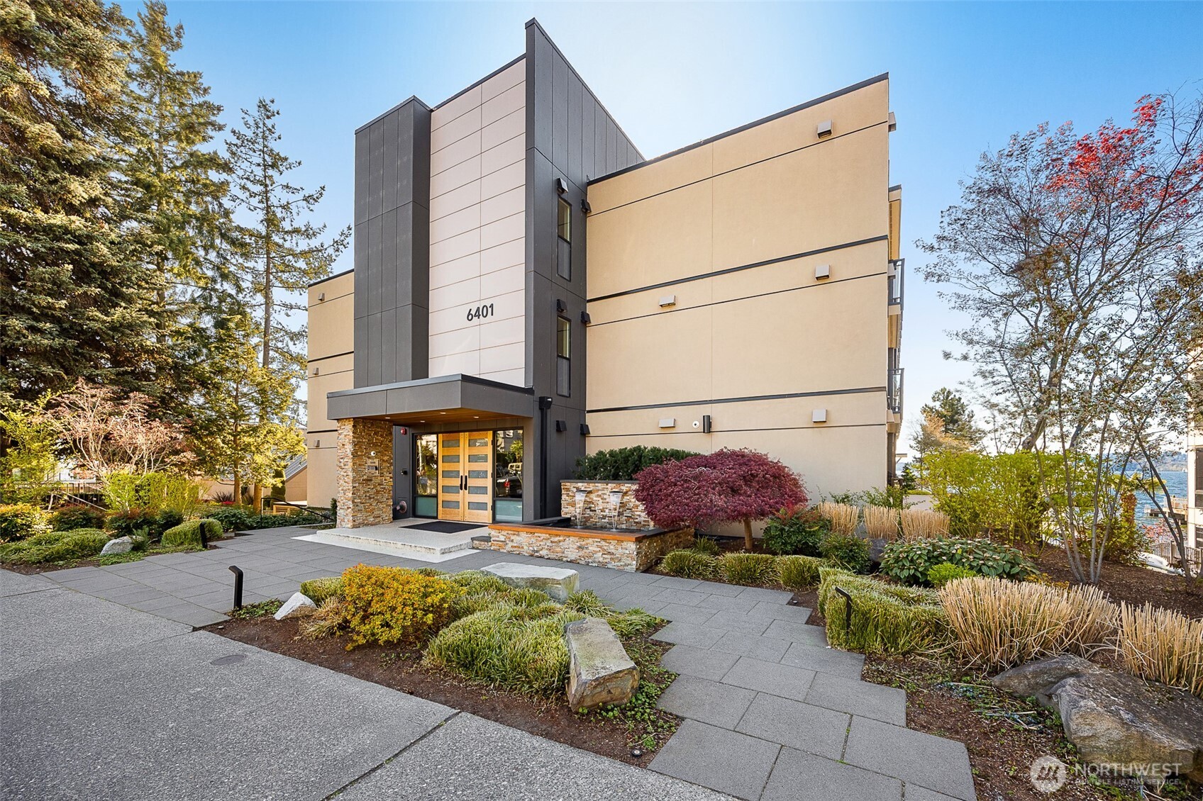 6401 Lake WA Blvd NE #308, Kirkland, WA 98033