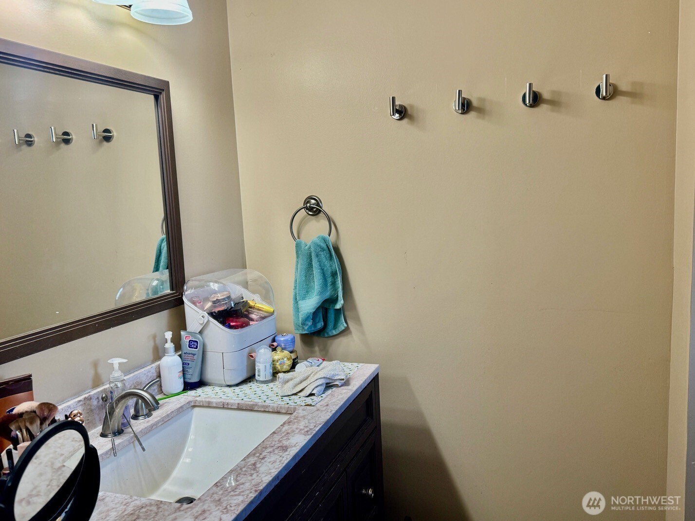 7711 40th Avenue Ct E, Tacoma, WA 98443-1864