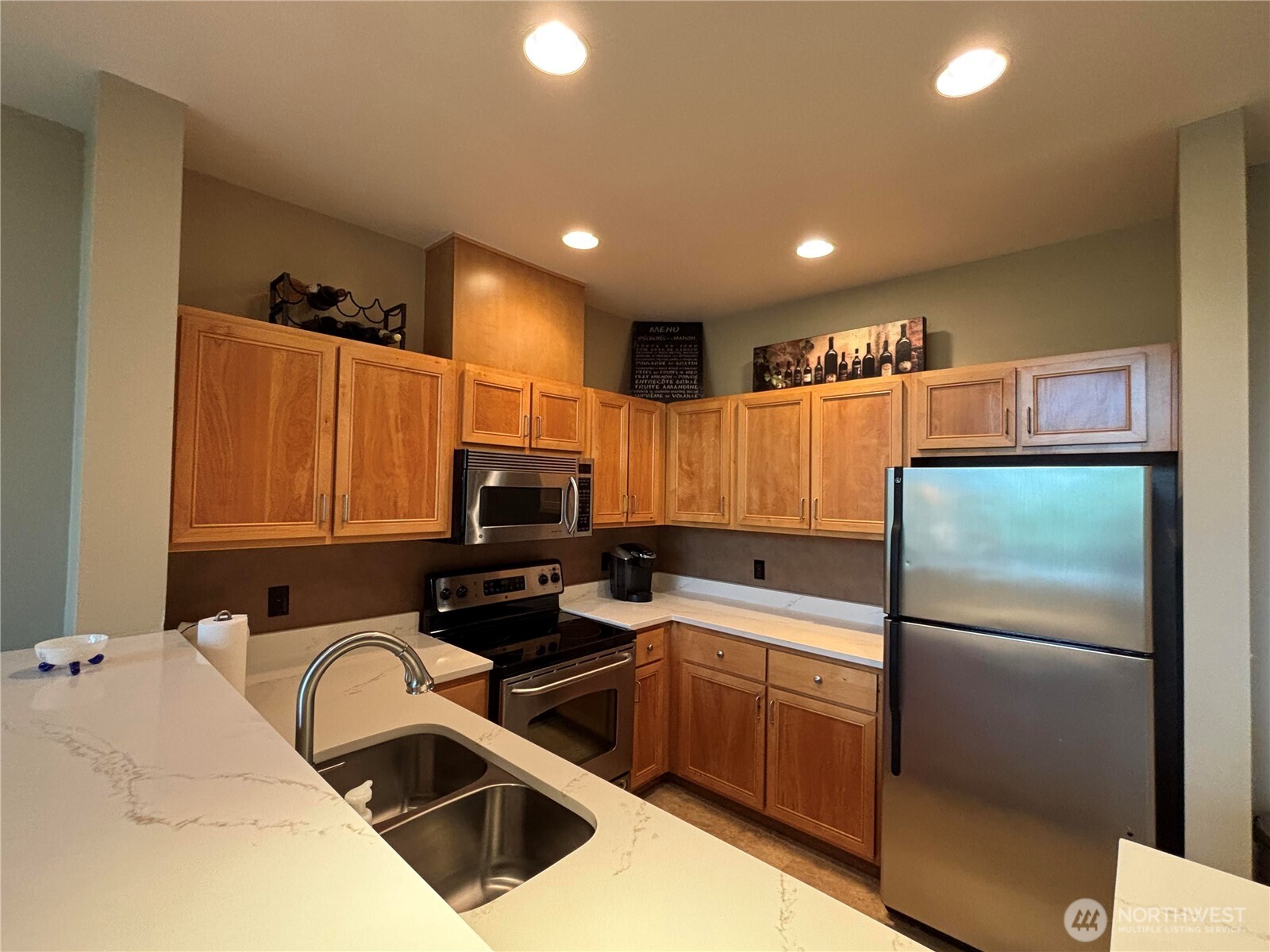 16275 NE 85th Street #414, Redmond, WA 98052