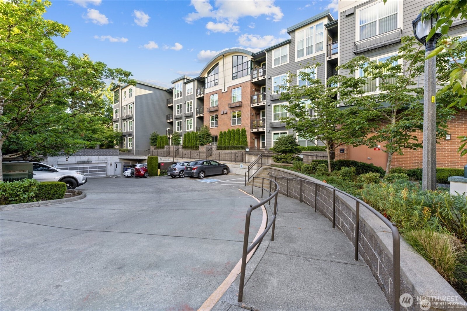 16275 NE 85th Street #414, Redmond, WA 98052