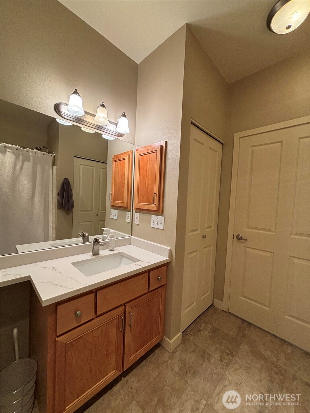 16275 NE 85th Street #414, Redmond, WA 98052