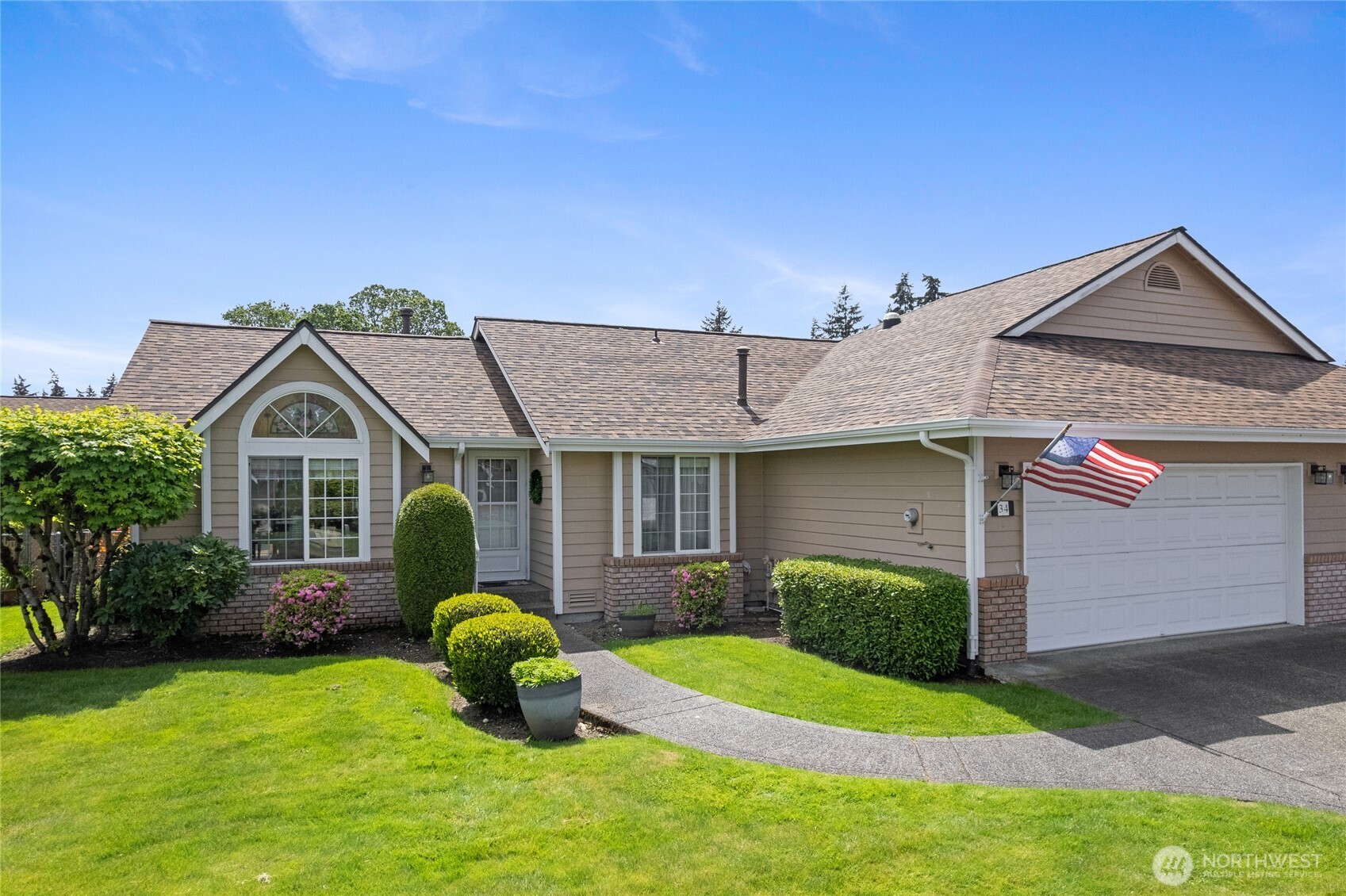 34 Lakewood Oaks Drive SW, Lakewood, WA 98499