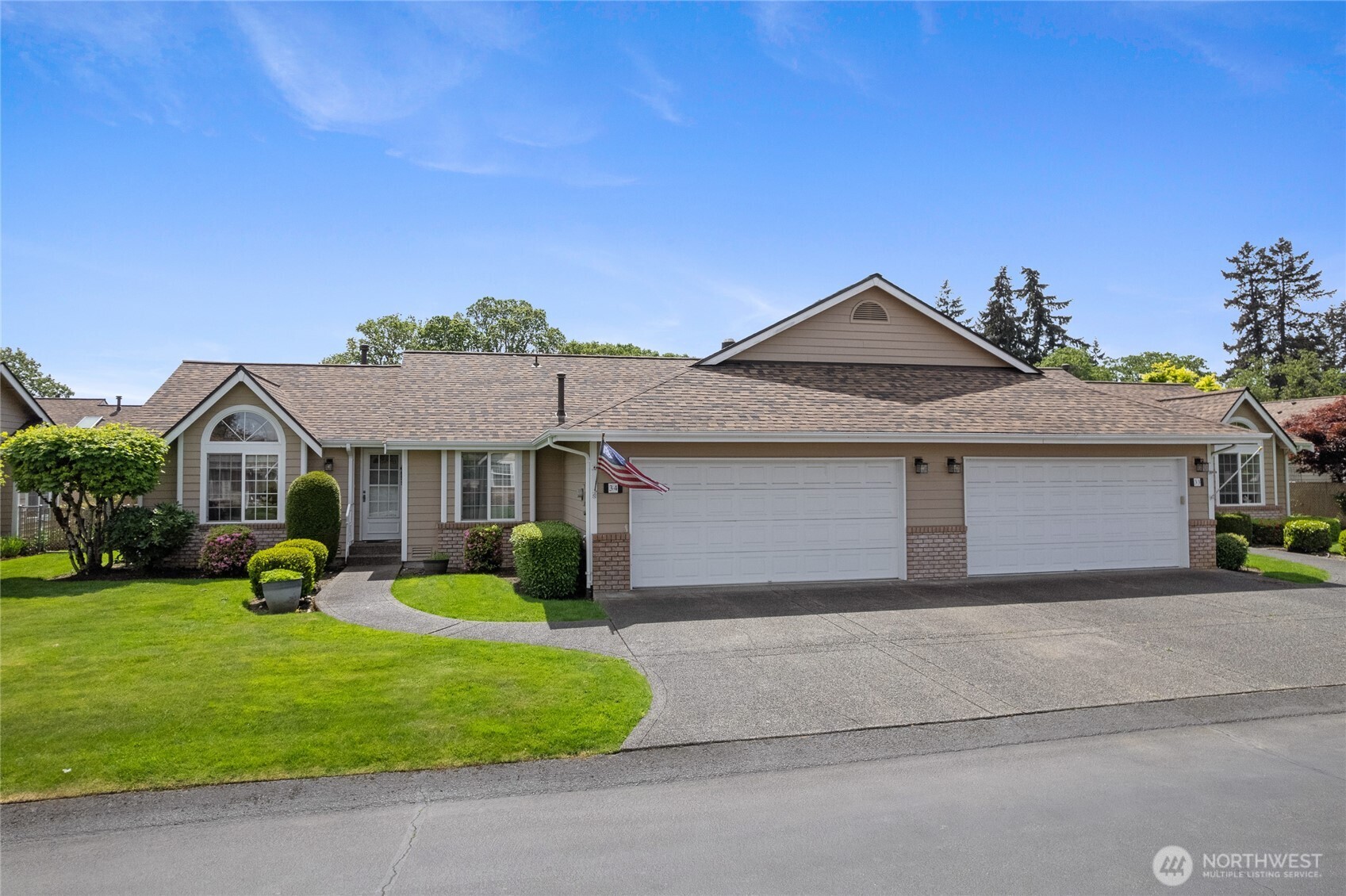 34 Lakewood Oaks Drive SW, Lakewood, WA 98499