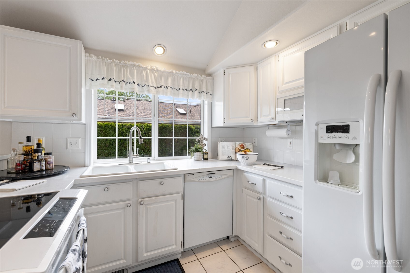 34 Lakewood Oaks Drive SW, Lakewood, WA 98499