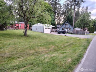 8504 Mahonia Court SE, Yelm, WA 98597 - Photo 4