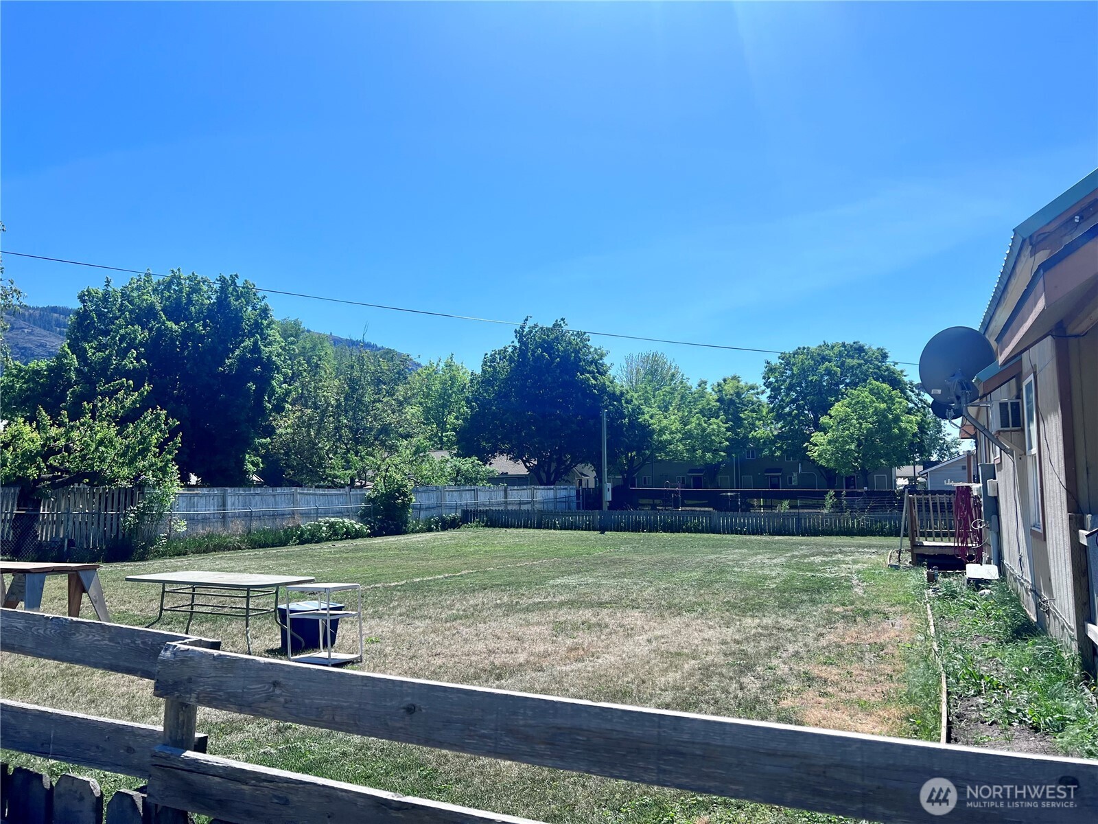 616 4th Street , Oroville, WA 98844