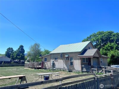 616 4th Street , Oroville, WA 98844 - Photo 2
