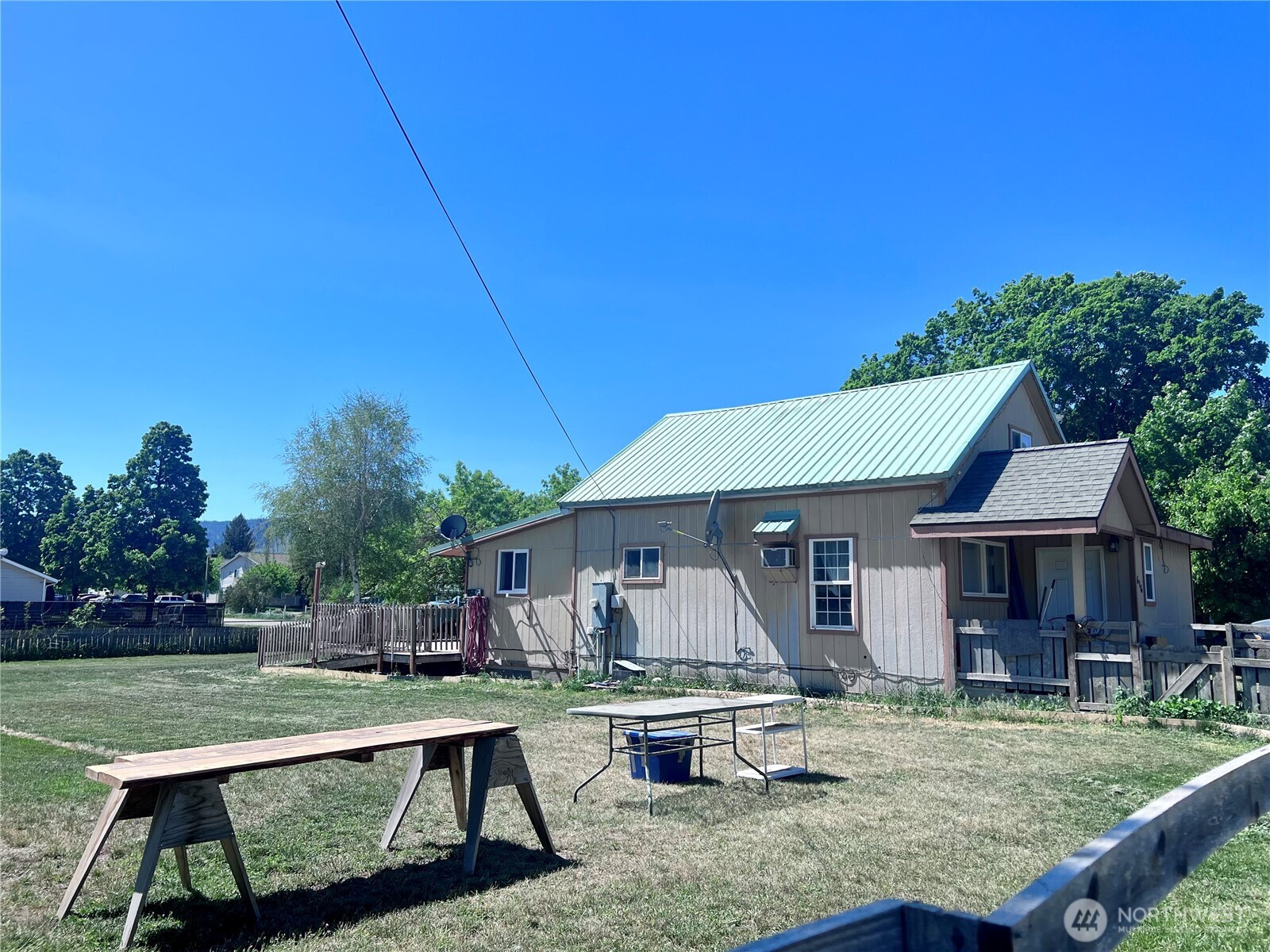 616 4th Street , Oroville, WA 98844