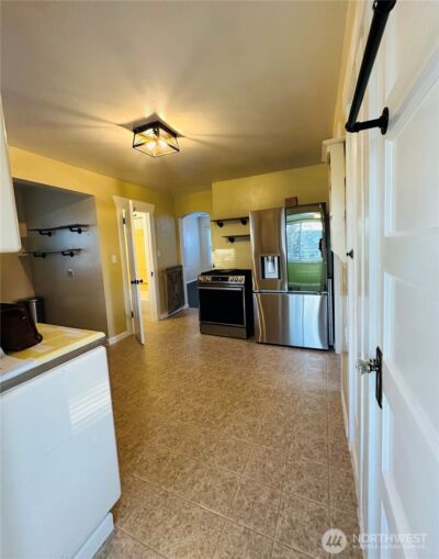 1621 Baker Avenue , Everett, WA 98201 - Photo 5