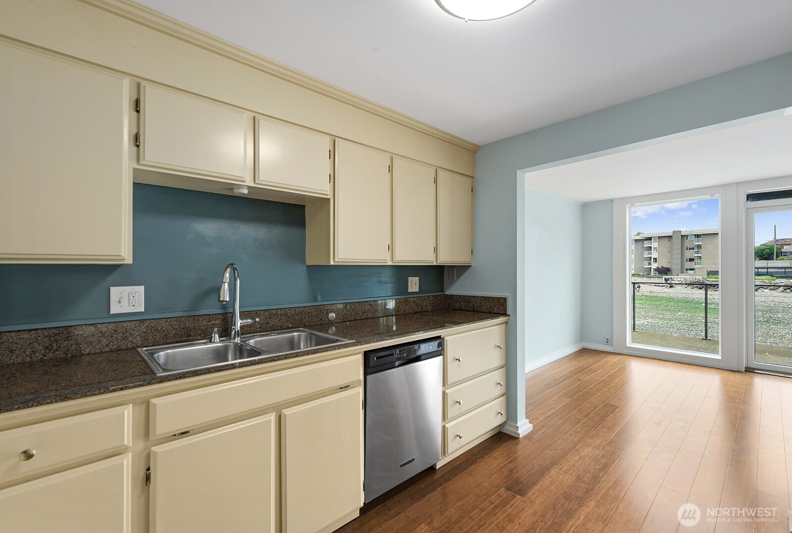 3717 Beach Drive SW #113, Seattle, WA 98116