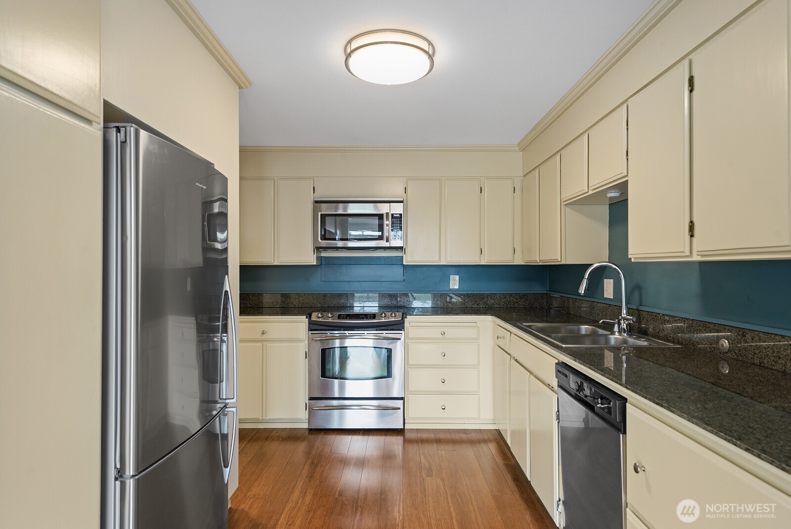 3717 Beach Drive SW #113, Seattle, WA 98116