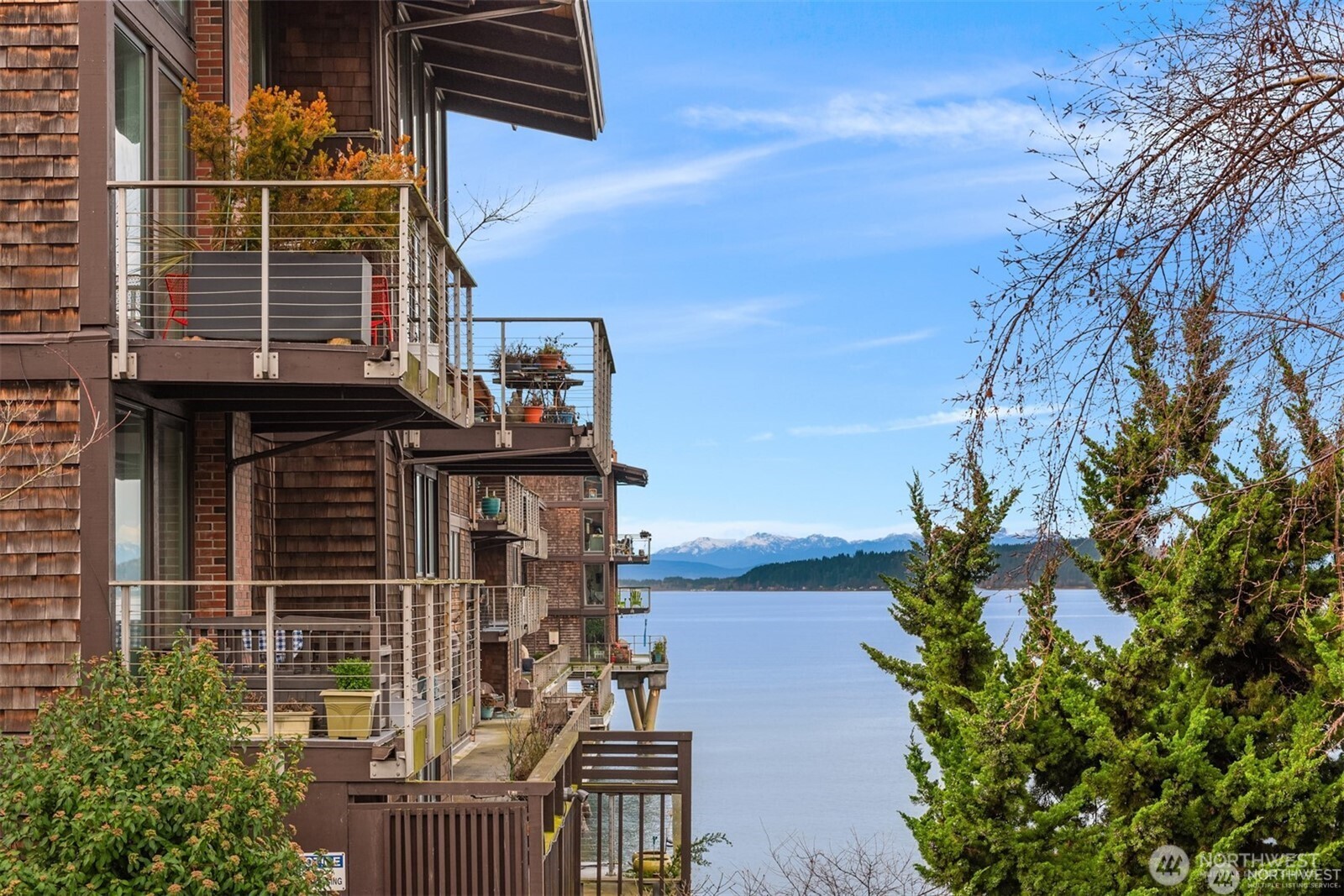3717 Beach Drive SW #113, Seattle, WA 98116