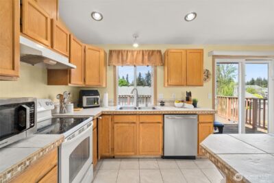 8425 201st Street E, Spanaway, WA 98387 - Photo 11
