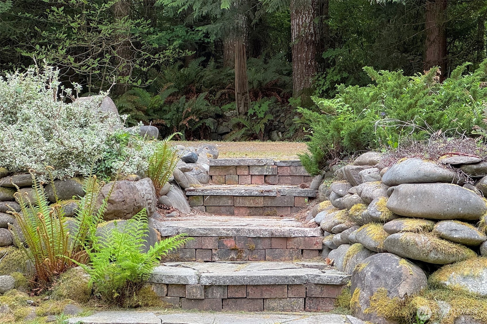 151 Kingo Ridge Road , Port Angeles, WA 98363