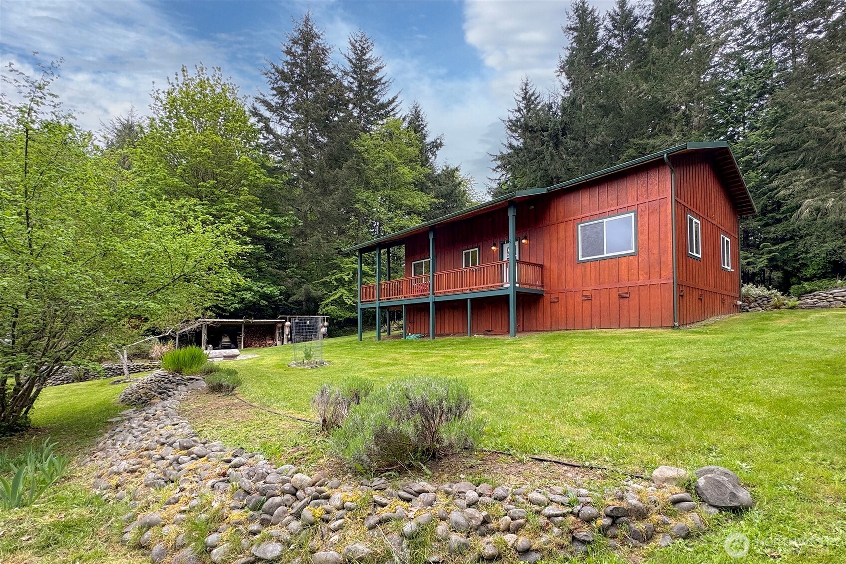151 Kingo Ridge Road , Port Angeles, WA 98363