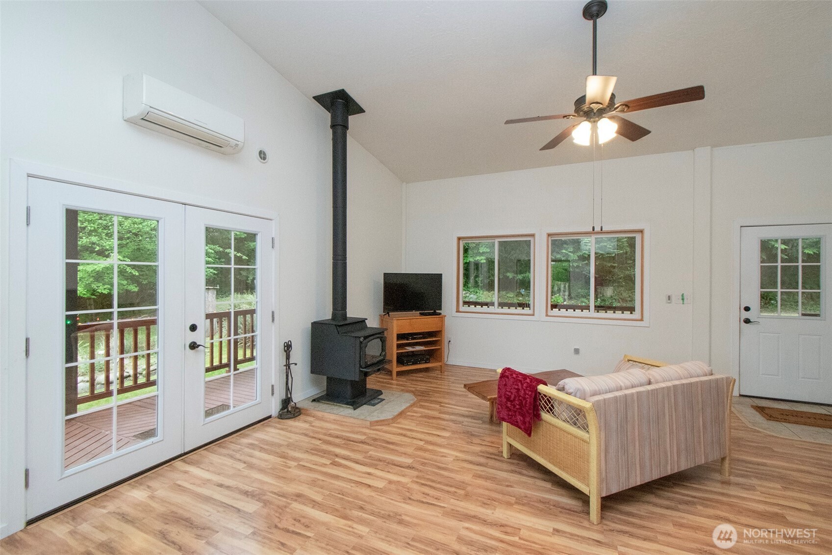 151 Kingo Ridge Road , Port Angeles, WA 98363