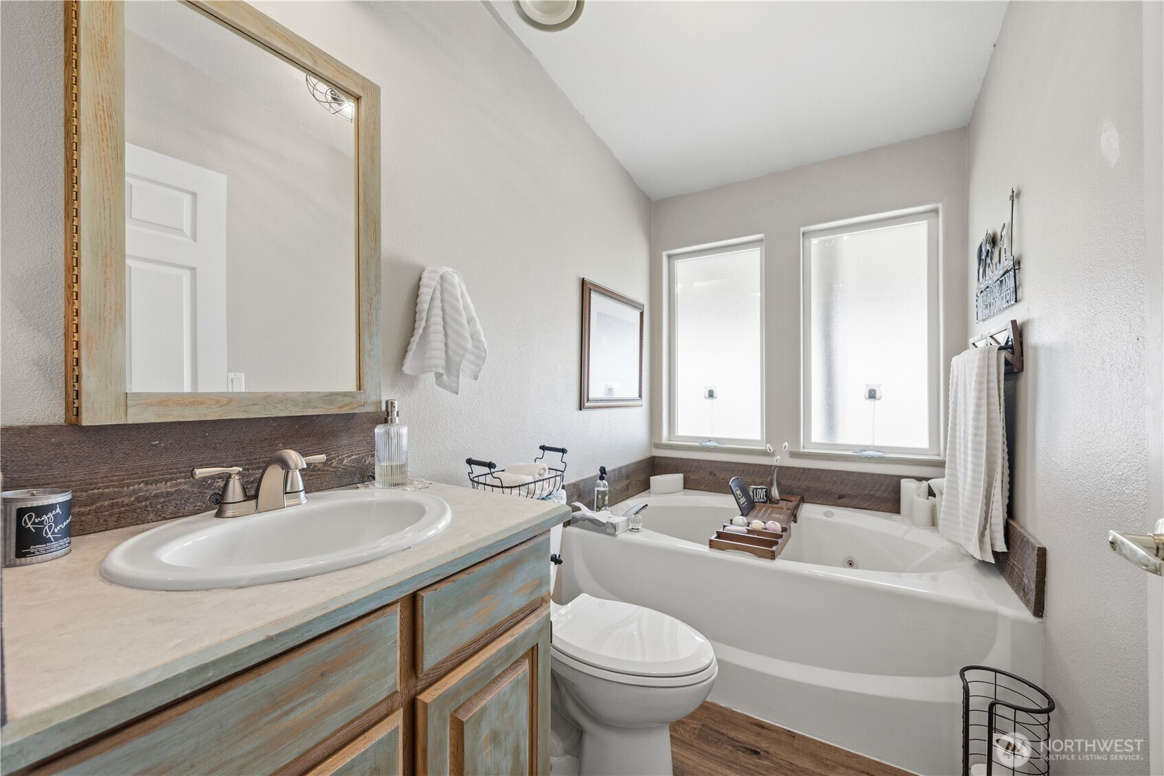 66 Lakeview Way , Brewster, WA 98812