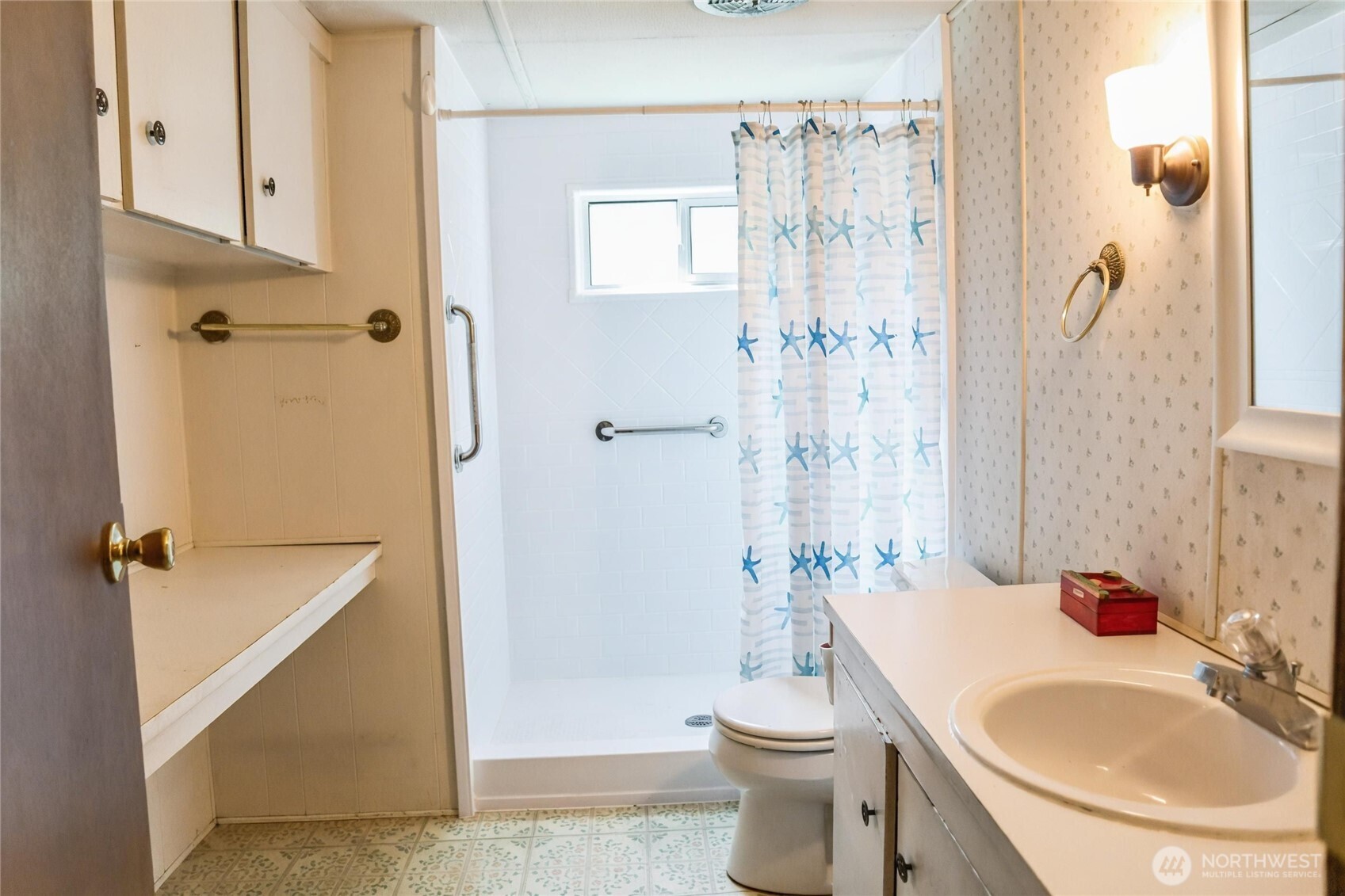 7301 NE 175th Street #303, Kenmore, WA 98028