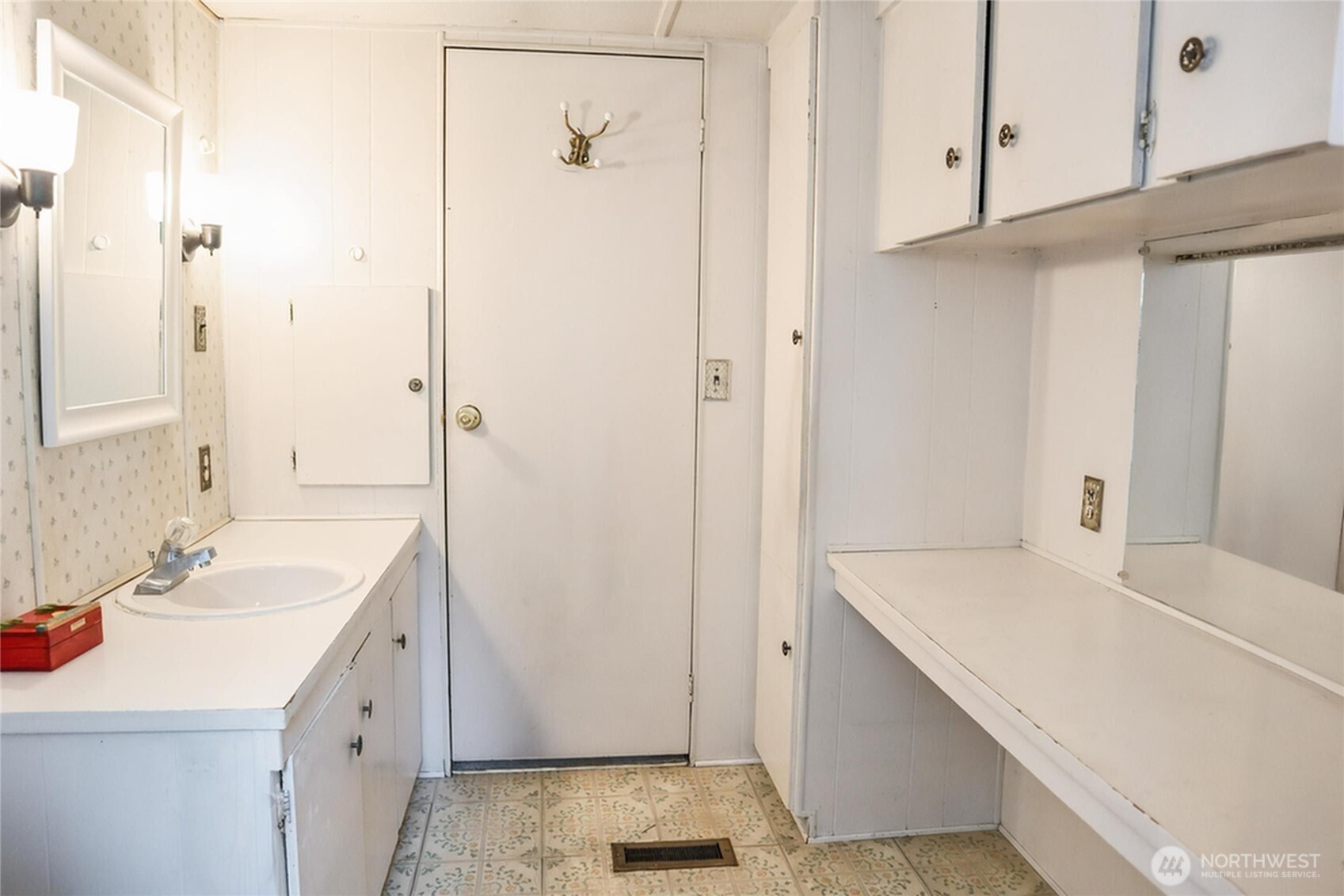 7301 NE 175th Street #303, Kenmore, WA 98028