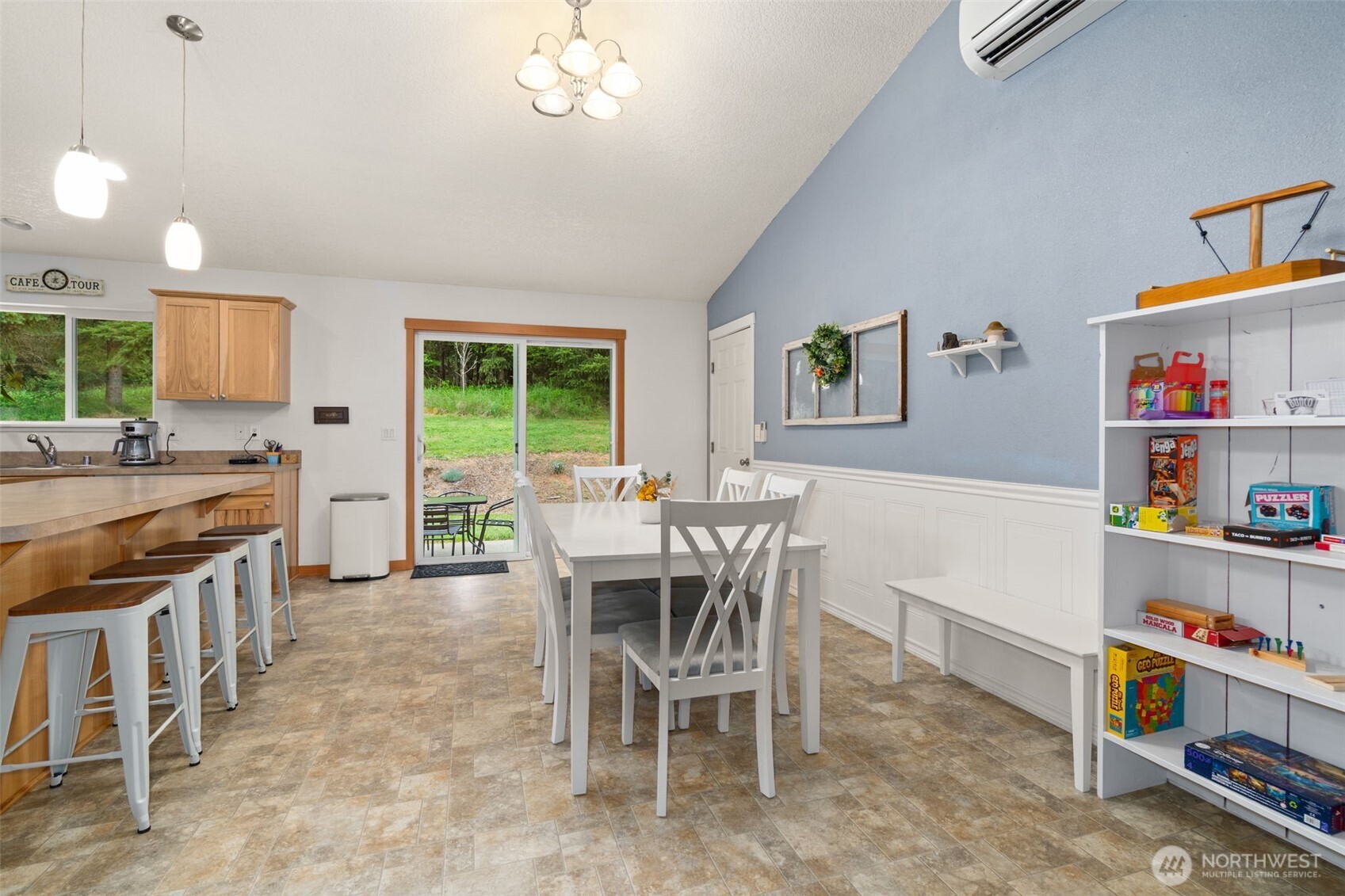 236 Chilvers Road , Chehalis, WA 98532