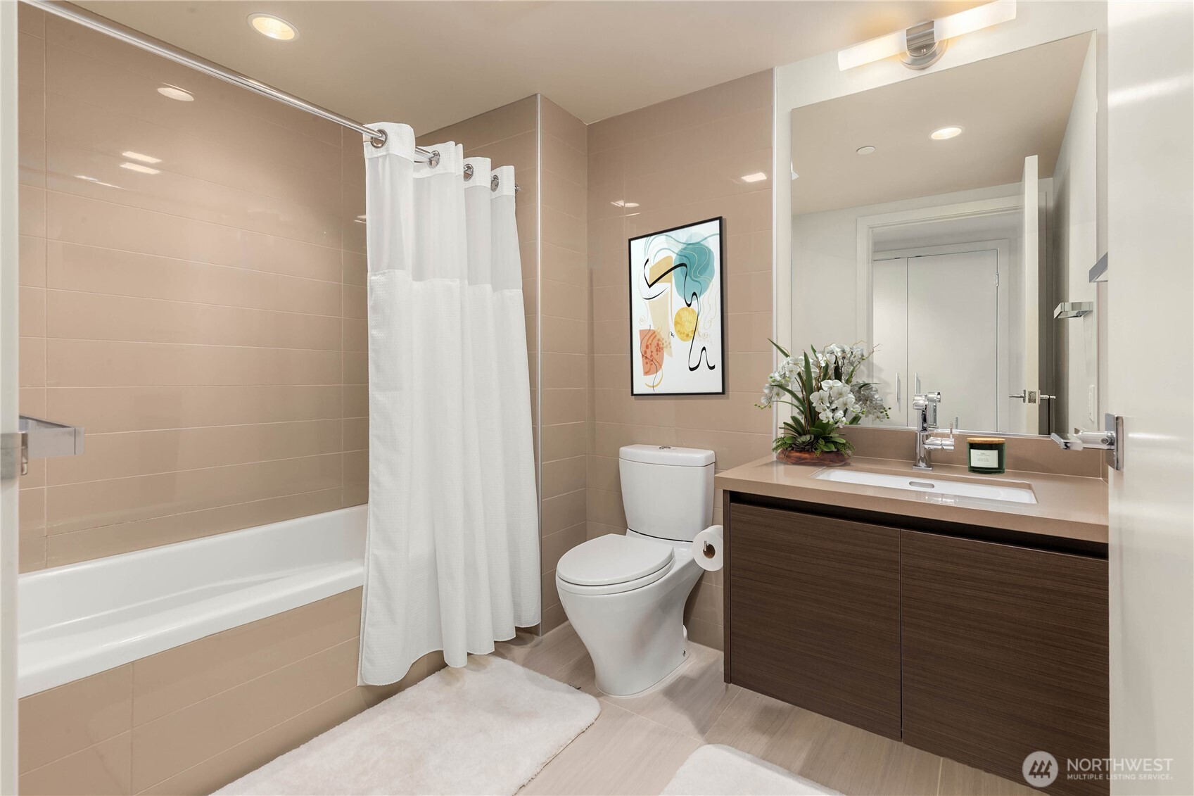583 Battery Street #2905N, Seattle, WA 98121