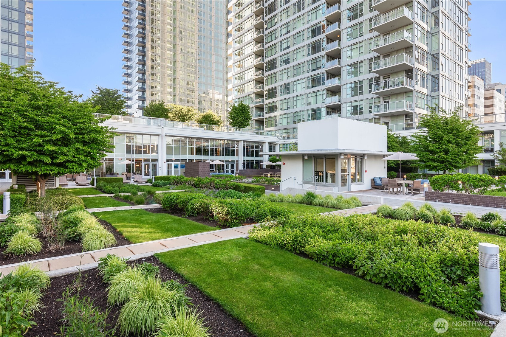 583 Battery Street #2905N, Seattle, WA 98121