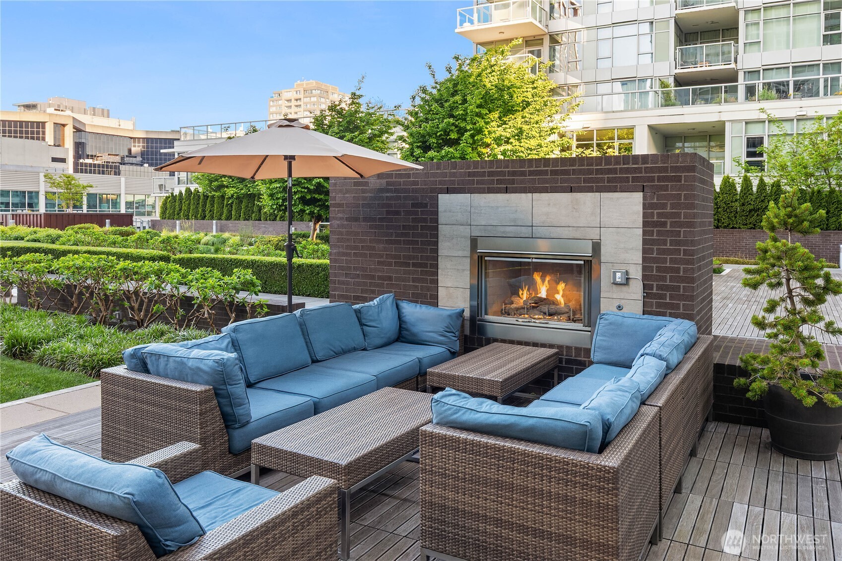 583 Battery Street #2905N, Seattle, WA 98121
