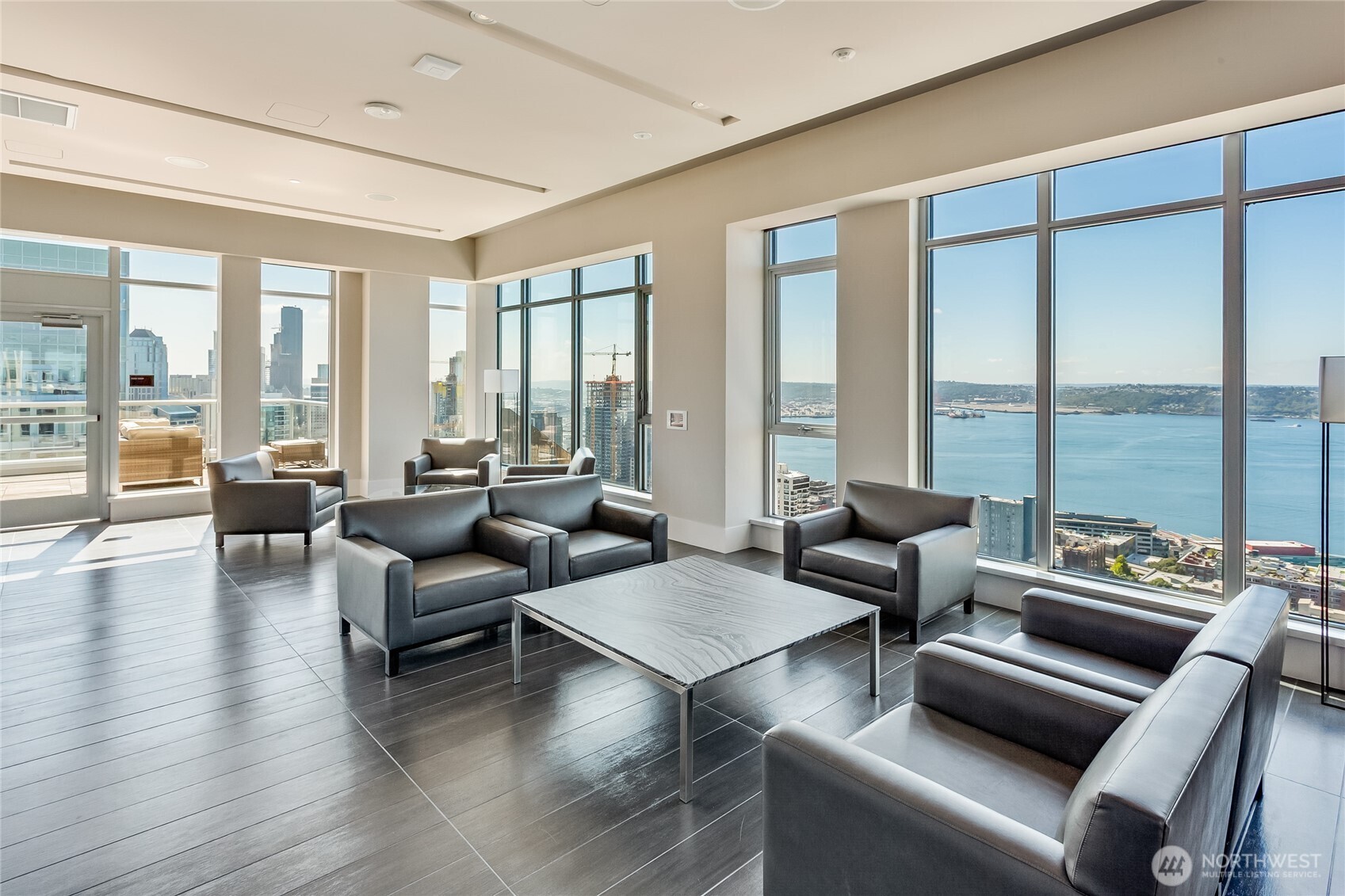 583 Battery Street #2905N, Seattle, WA 98121