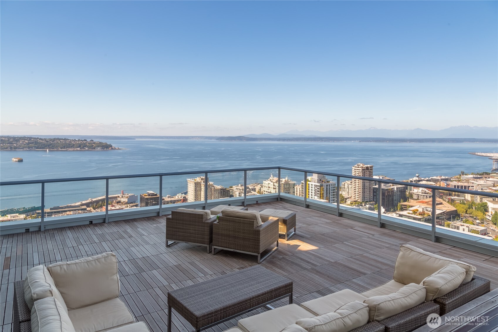 583 Battery Street #2905N, Seattle, WA 98121