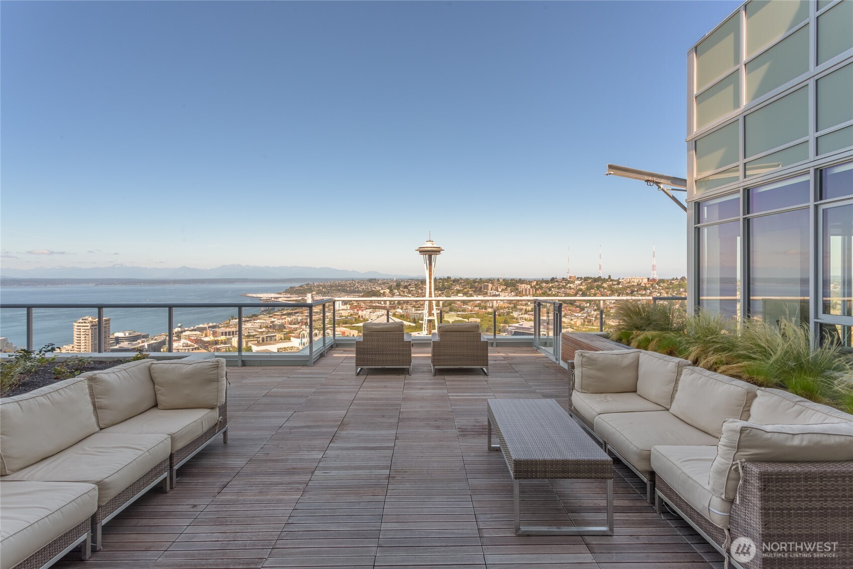 583 Battery Street #2905N, Seattle, WA 98121