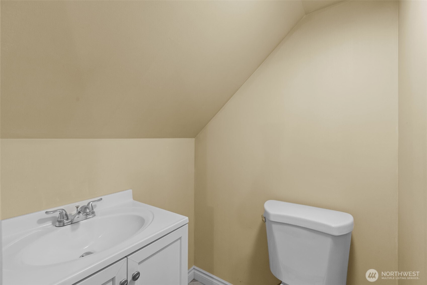2010 NE 54th Street , Seattle, WA 98105