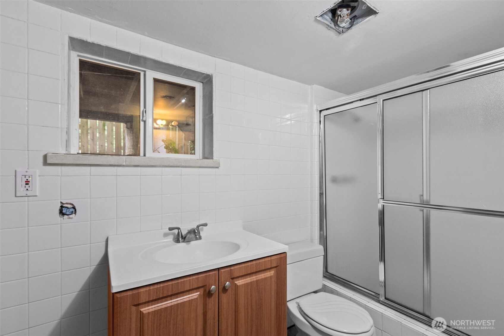 2010 NE 54th Street , Seattle, WA 98105