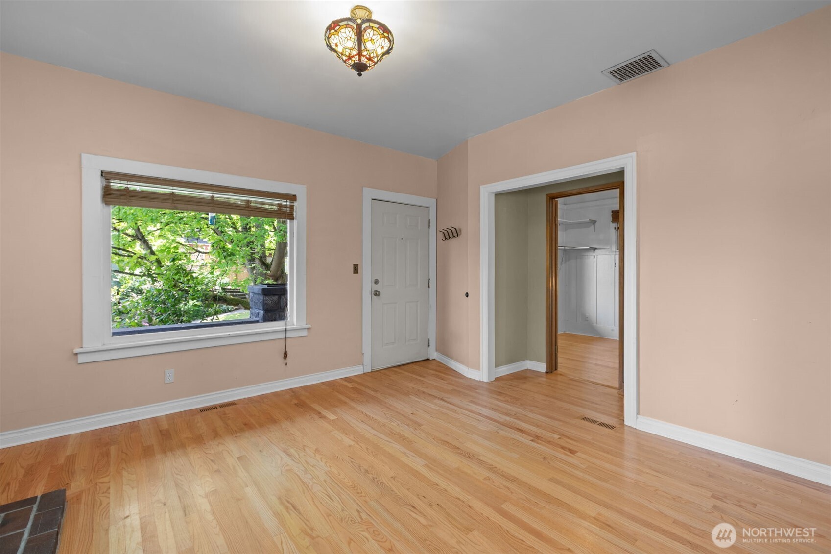2010 NE 54th Street , Seattle, WA 98105
