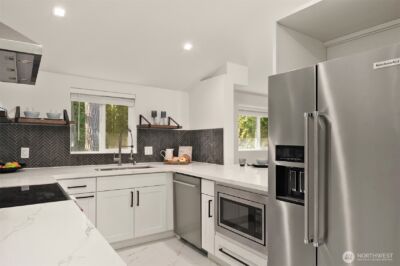 2027 219th Lane SE, Sammamish, WA 98075 - Photo 6