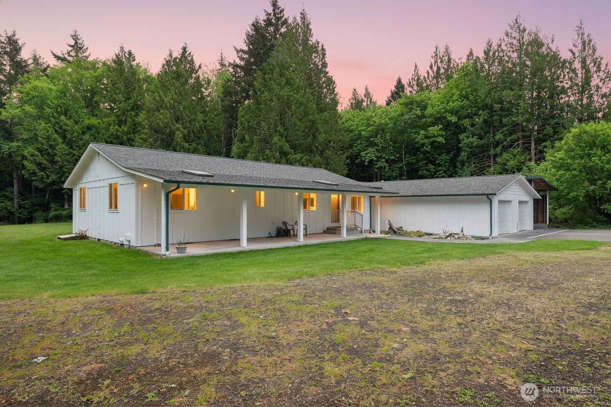 5534 Steamboat Island Road , Olympia, WA 98502