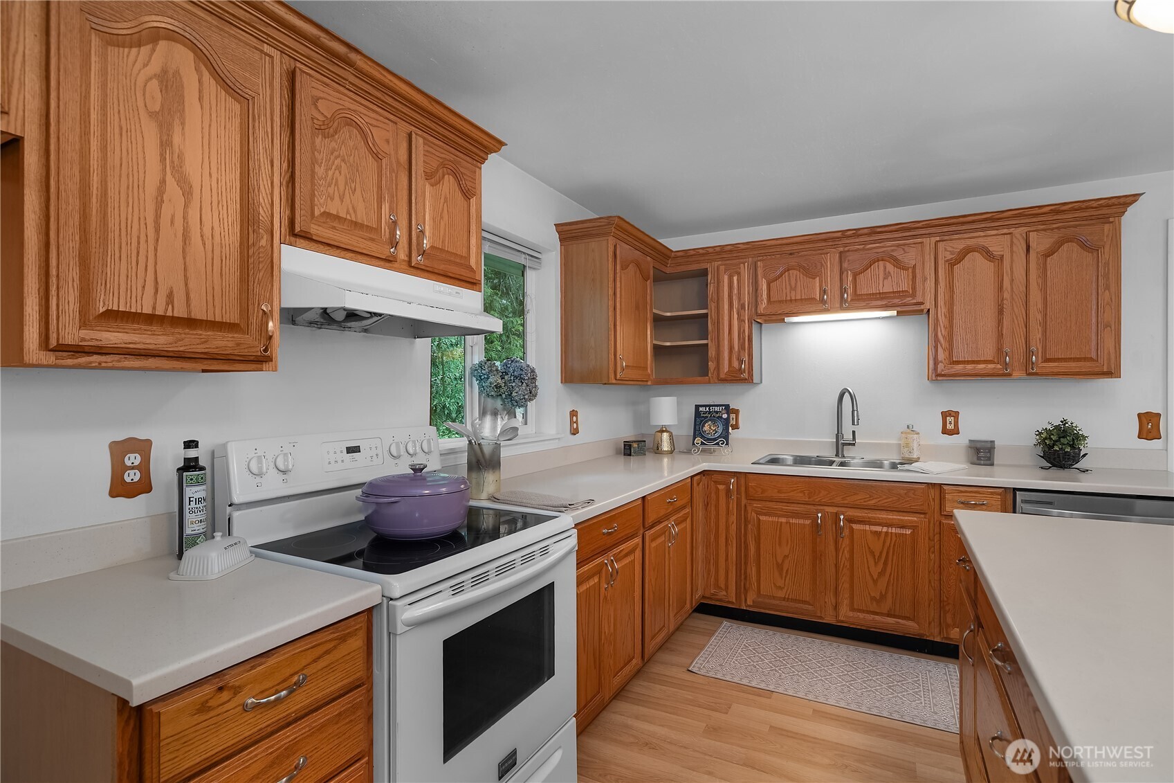 5534 Steamboat Island Road , Olympia, WA 98502