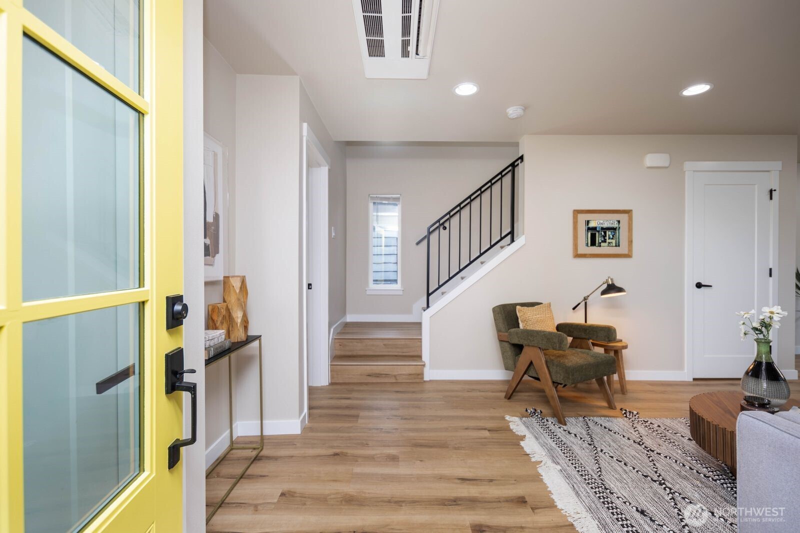 4230 S Graham Street , Seattle, WA 98118