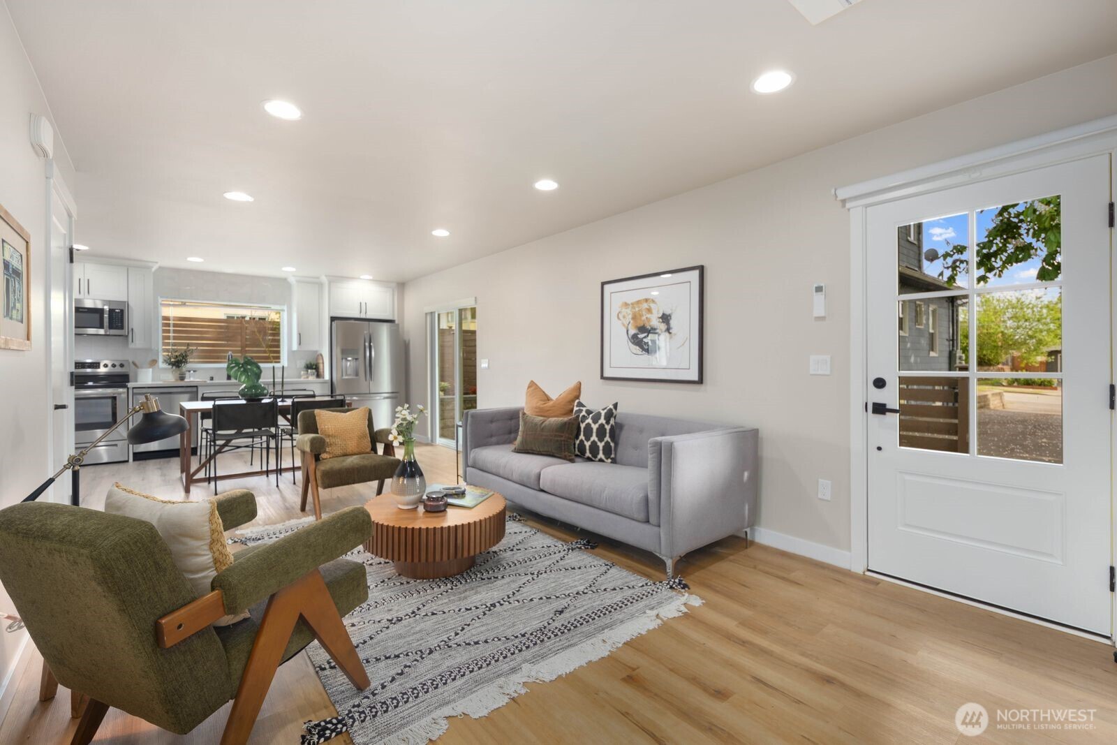 4230 S Graham Street , Seattle, WA 98118