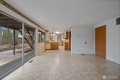 6323 89th Avenue W, University Place, WA 98467 - Photo 15
